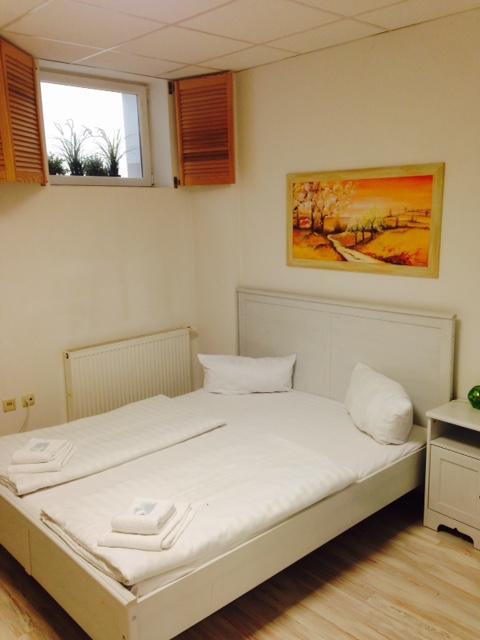 Airport Hostel Hallbergmoos Bagian luar foto